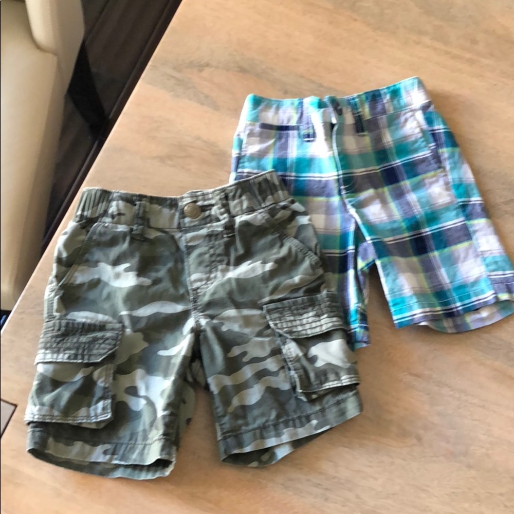 Old Navy Toddler Boy Shorts. 2T.